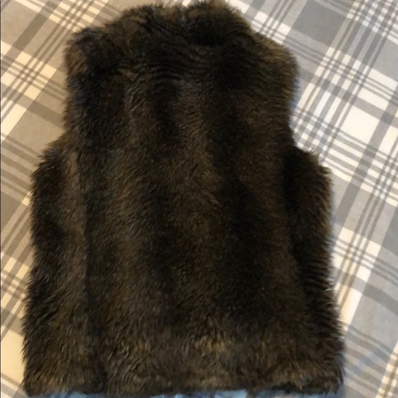 Banana Republic Faux Fur Asymmetric Zippered Vest - Picture 7 of 7